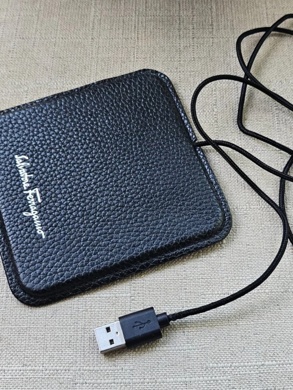 Salvatore Ferragamo Wireless USB Charging Pad Black Leather Pad Made in Italy